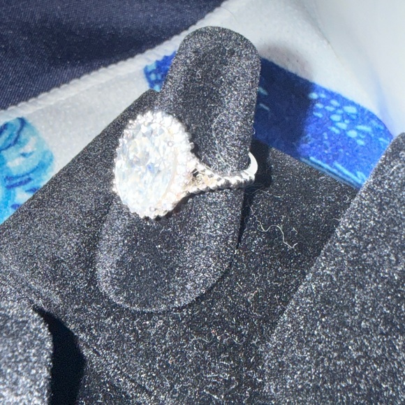 5 carat moissanite halo sterling Silver Ring sz 6.25 - Picture 2 of 2